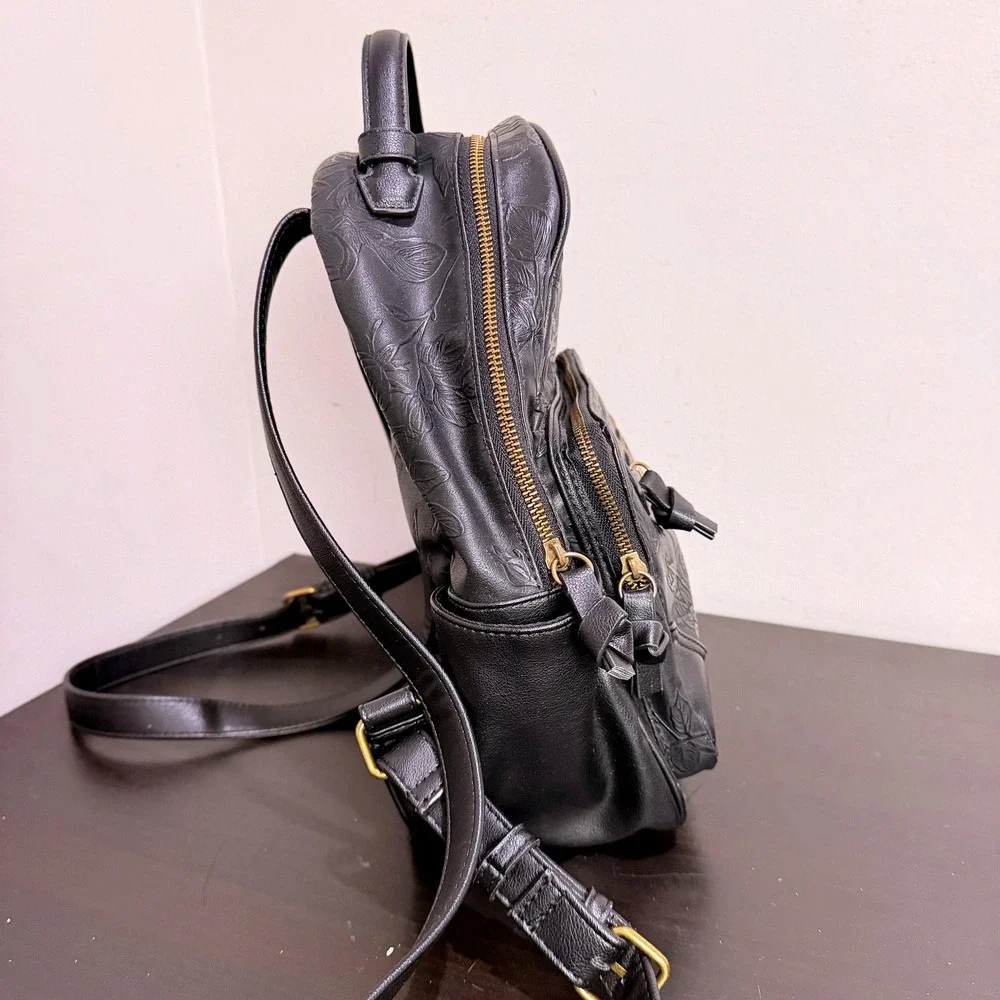 Frye and Co Black Floral Flower Embossed Faux Leather Dome Backpack Bag Western - Picture 5 of 10